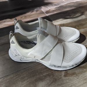 TIEM slipstream cycling shoes